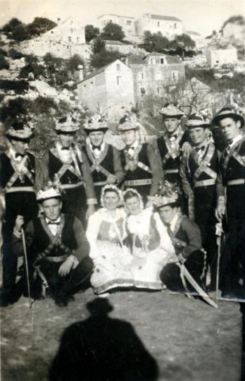 17.-Pokladari-i-lijepe-maškare,-1960-ih,-KUD-Lastovo