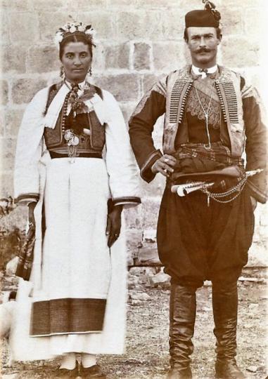 18.-Konavoska-nevjesta-s-mladoženjom,-Antun-Radić,-1898.,-Zbirka-fotografija-ONŽO,-OE-HAZU-SZ-50