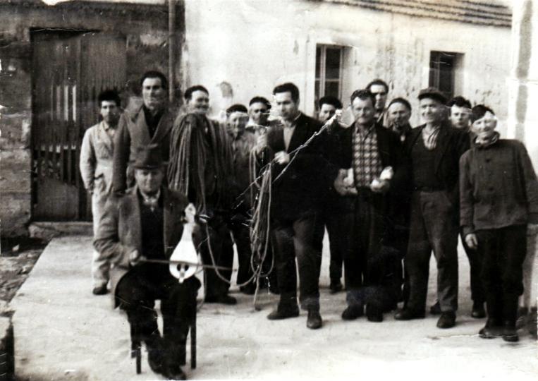 18.-Pripremanje-užeta-(otelavanje-uze),-1960-tih,-KUD-Lastovo