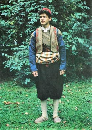 5.-Momak-u-svečanoj-svatovskoj-nošnji,-Narodne-nošnje-Dubrovačkog-primorja,-1985.