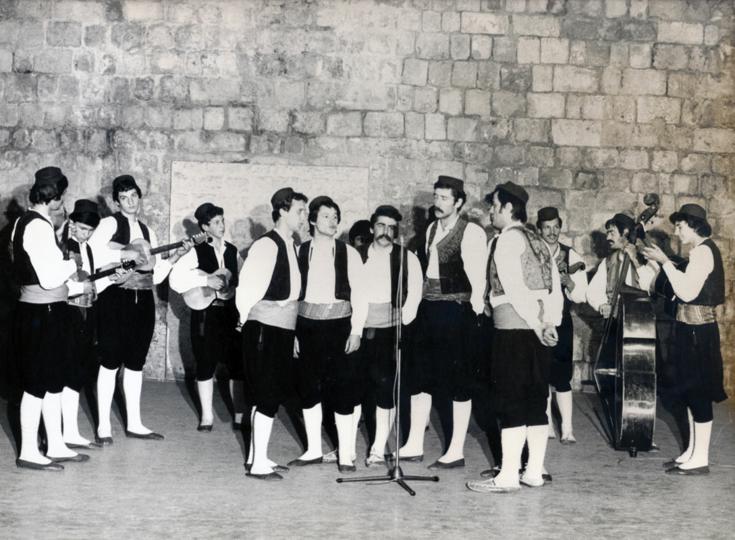 FAL-D1442,-Nastup-klape-u-tvrđavi-Revelin,-1970-ih-1