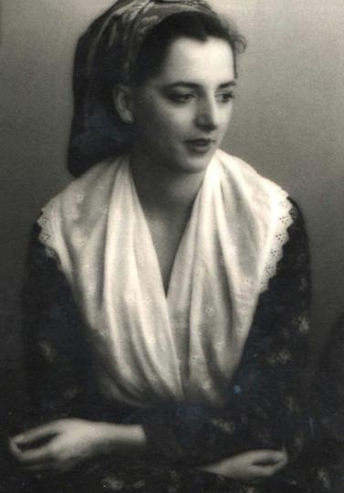 FAL-D1478,-Ženska-narodna-nošnja-iz-Dubrovačkog-primorja,-Hrvatska,-1983.