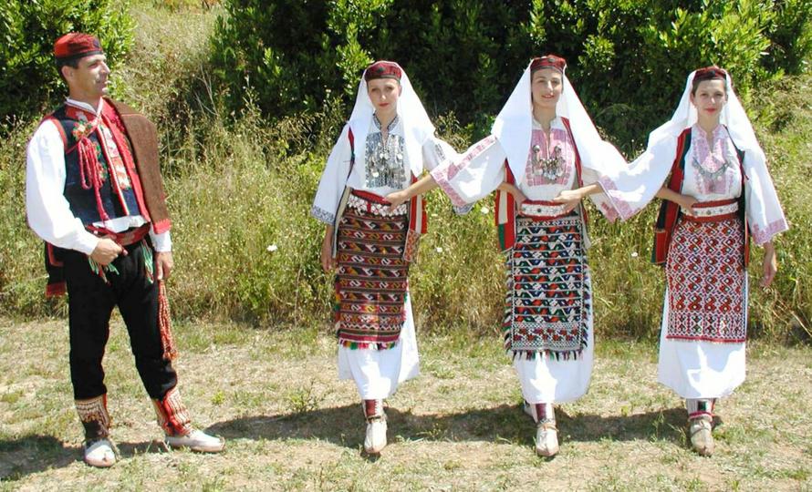 FAL-D1480,-Narodna-nošnja-iz-Vrlike,-Hrvatska,-2003.