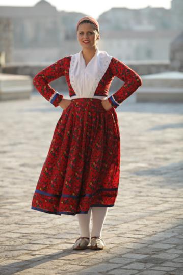 FAL-D1484,-Ženska-narodna-nošnja-iz-Dubrovačkog-primorja,-Hrvatska,-2012.