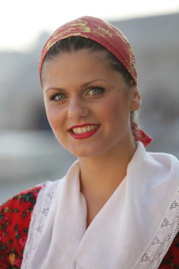 FAL-D1485,-Ženska-narodna-nošnja-iz-Dubrovačkog-primorja,-Hrvatska,-2012.