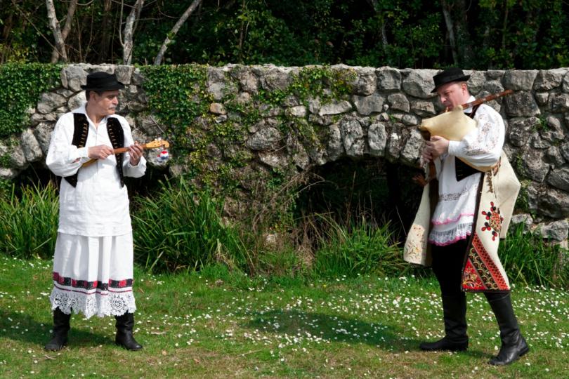 FAL-D1508,-Muška-narodna-nošnja-iz-Baranje,-2015.