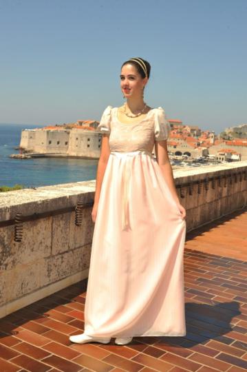 FAL-D1510,-Ženska-gradska-odjeća-za-salonske-plesove-iz-Dubrovnika,-Hrvatska,-2012.