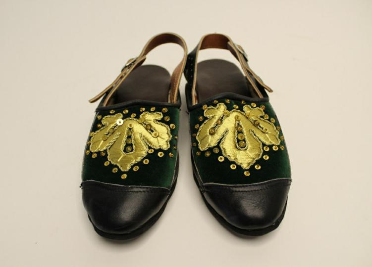 FAL-R-23,-Ženske-papuče,-Bizovac,-druga-polovica-20.-st.-2